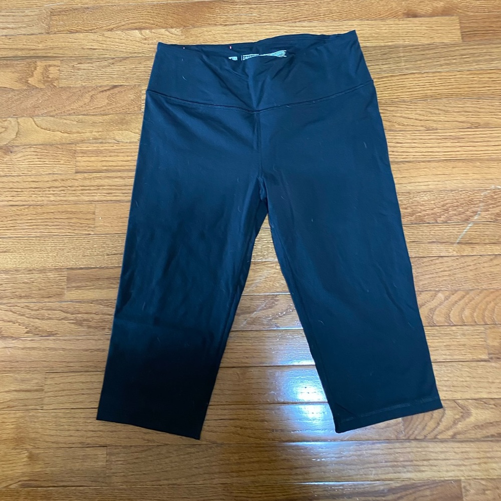 Victoria Sport Knockout Cropped Leggings